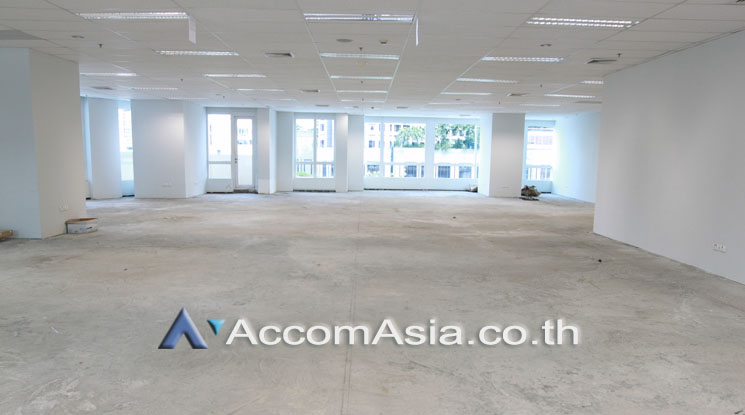 8  Studio Office Space For Rent in Ploenchit ,Bangkok BTS Ploenchit at Athenee Tower AA18066